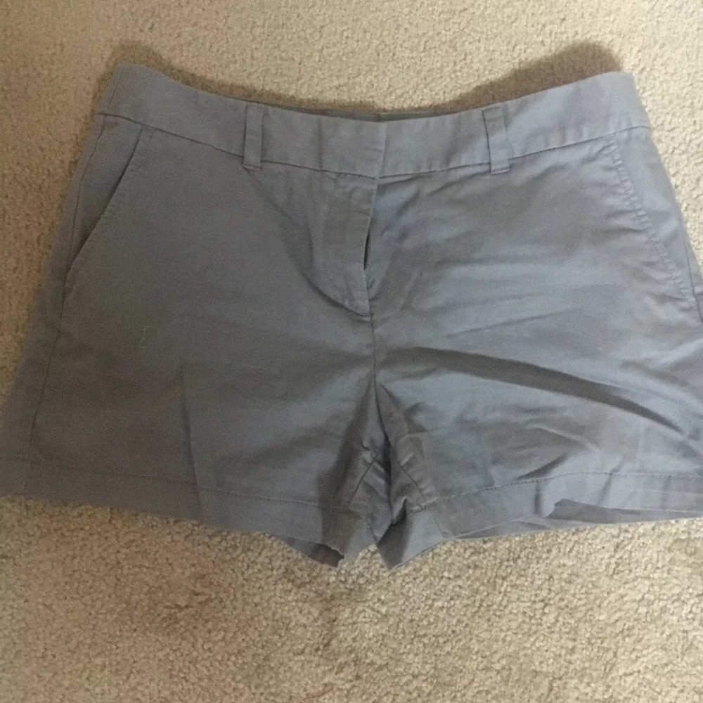 Grey shorts